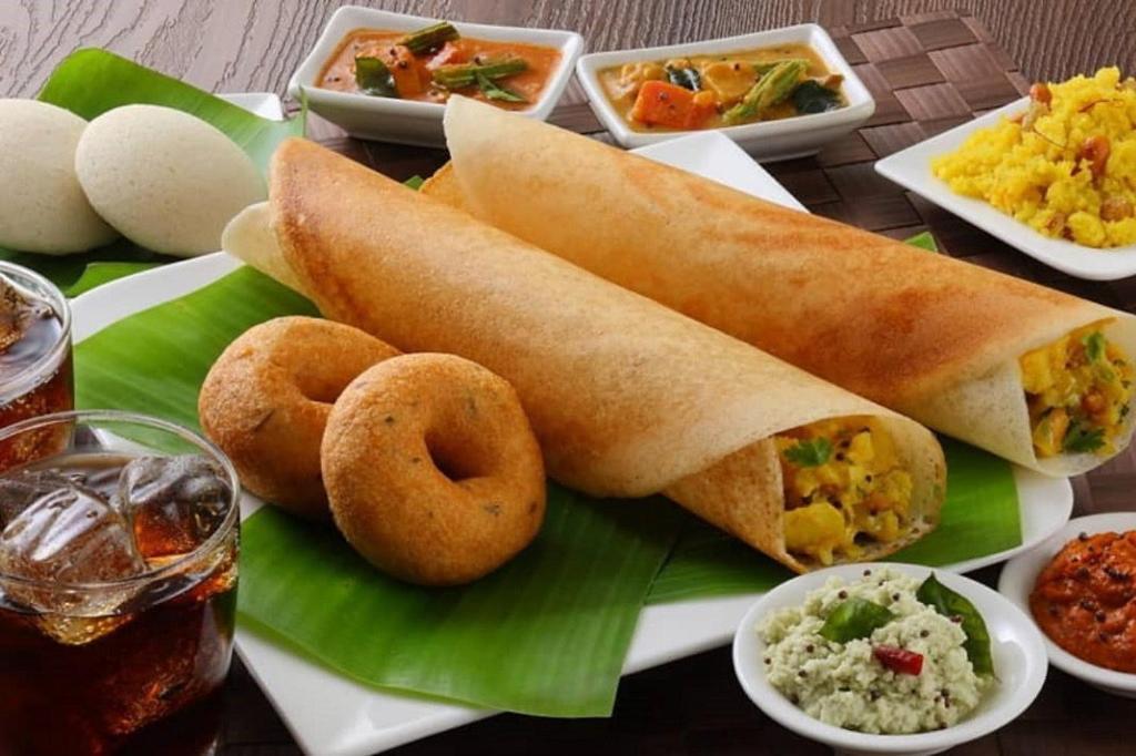 Lake Palace Trivandrum Vettutura Bagian luar foto